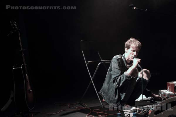 ATLAS SOUND - 2012-06-06 - PARIS - Trabendo - 